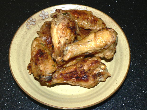 https://www.tastygalaxy.com/images/b/instant-pot-air-fryer-lid-chicken-wings.jpg
